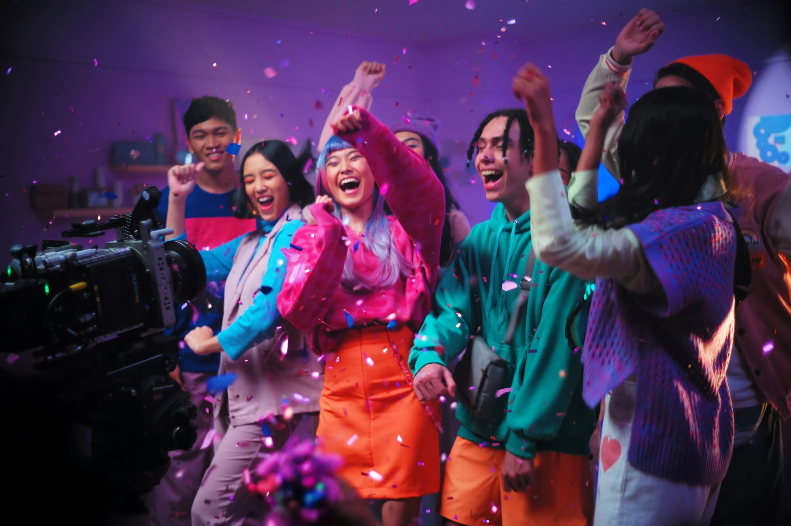 dancing-in-london-move-party-through-the-capital